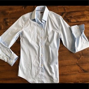 • Express Fitted Dress Shirt •